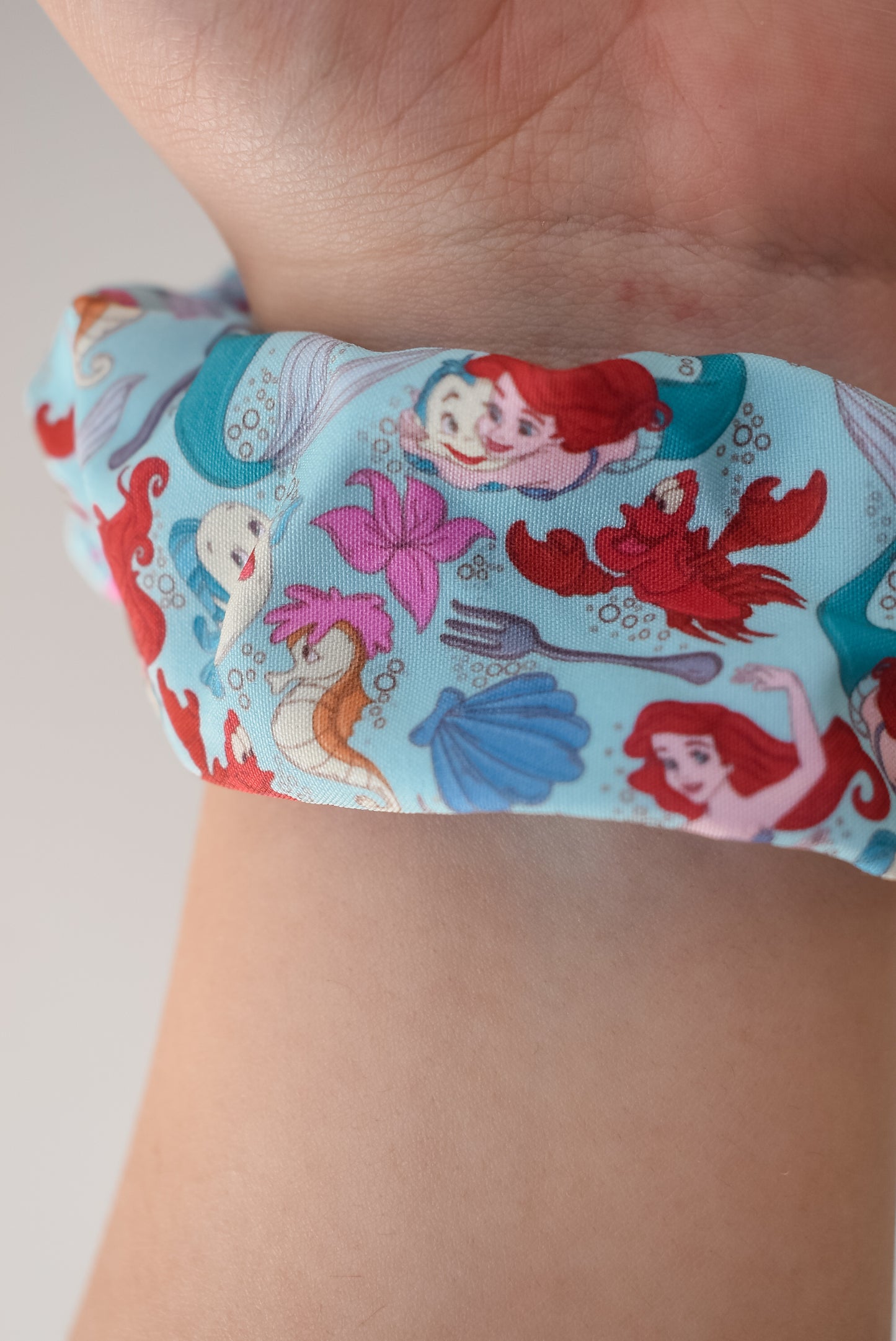 Ariel twist scrunchie