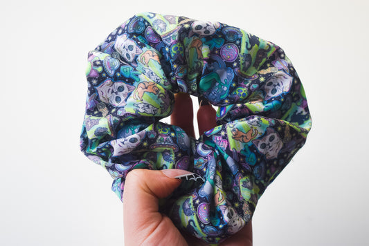Ufo kitty scrunchie