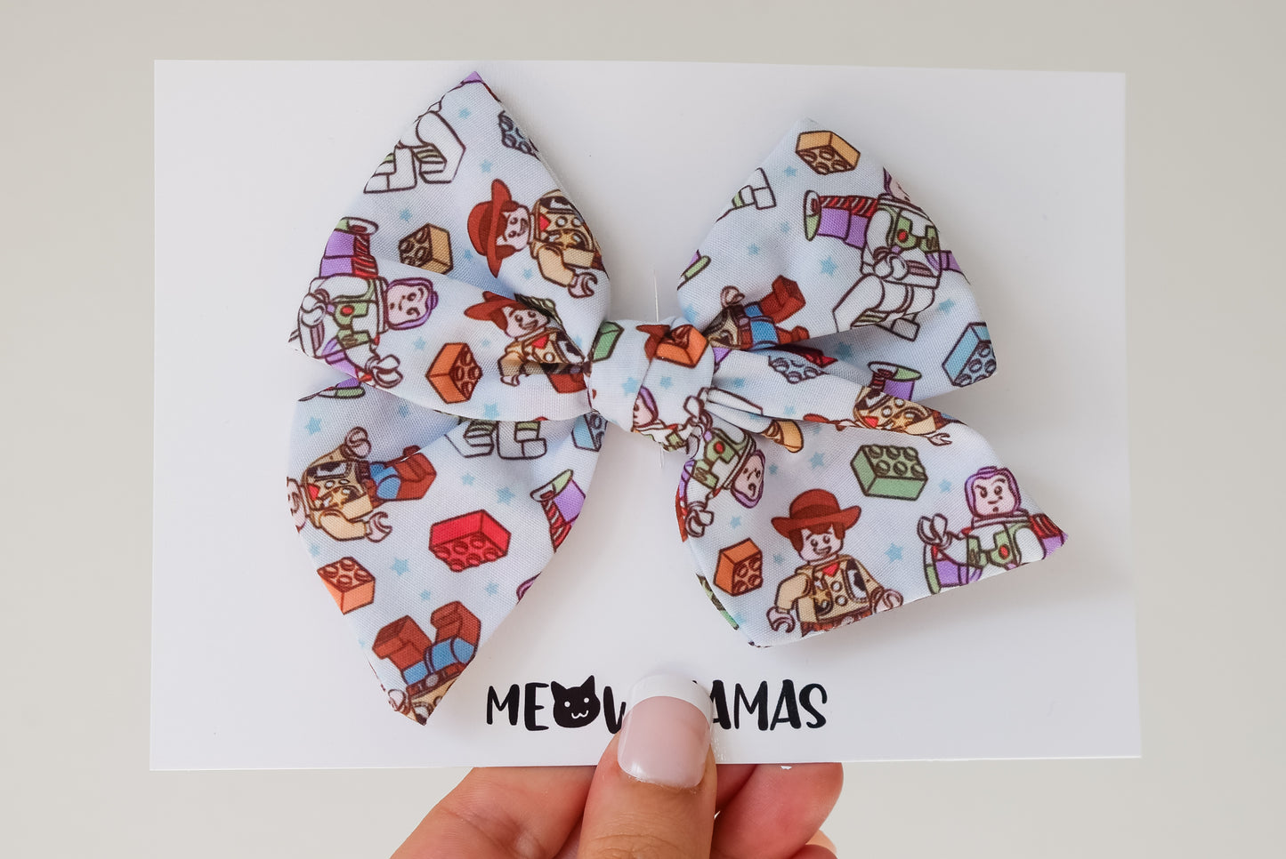 Toy block Pinwheel bow