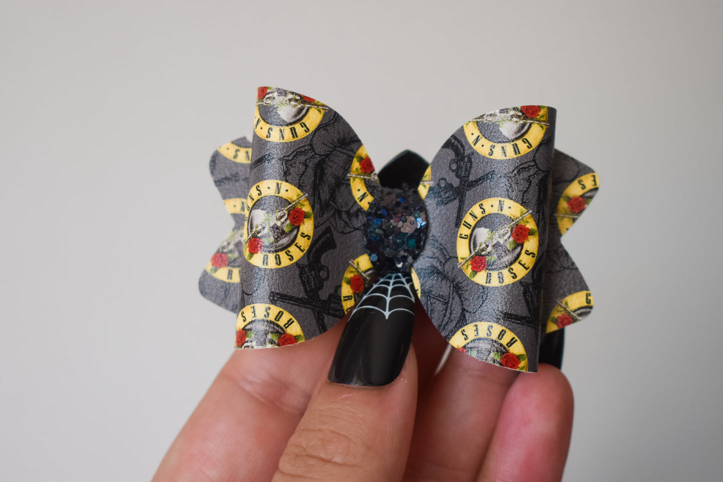 Guns & roses petite bow