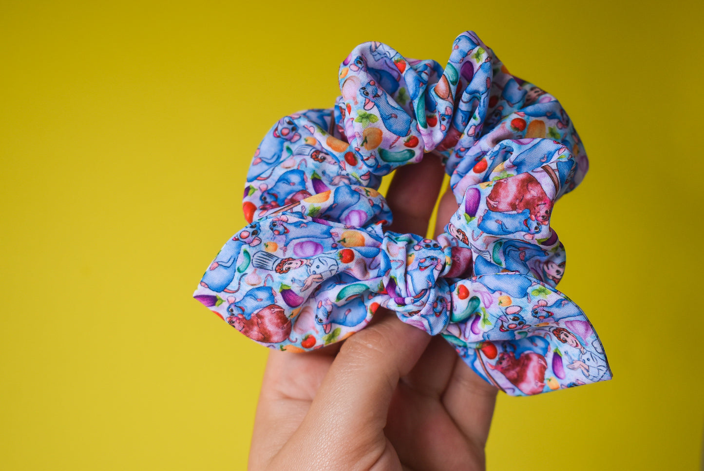 Anyone can cook twist scrunchie