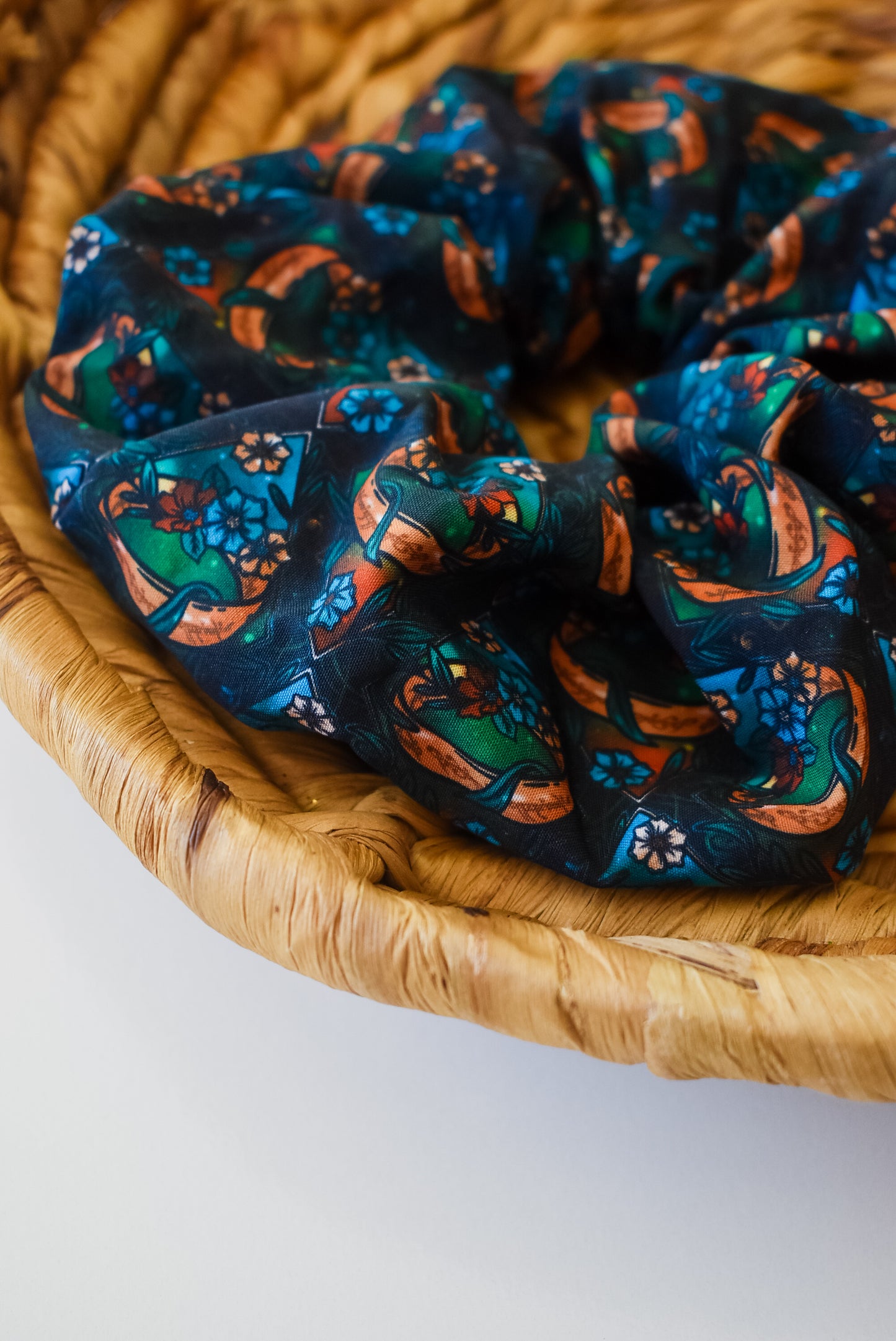 LOTR scrunchie