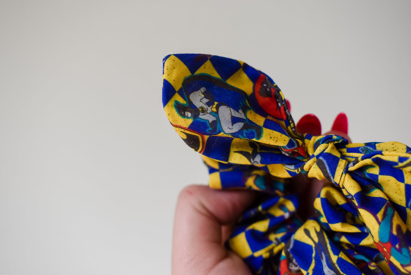 Retro batman twist scrunchie