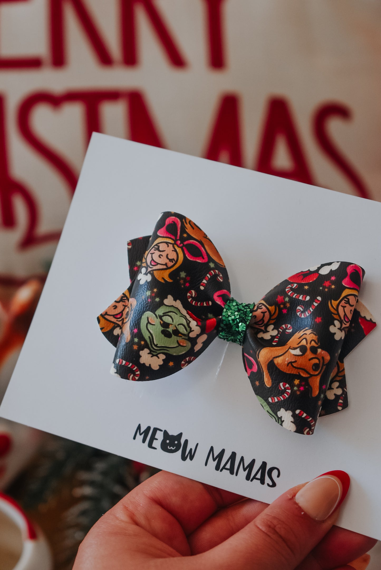 Doodley Grinch pinch bow