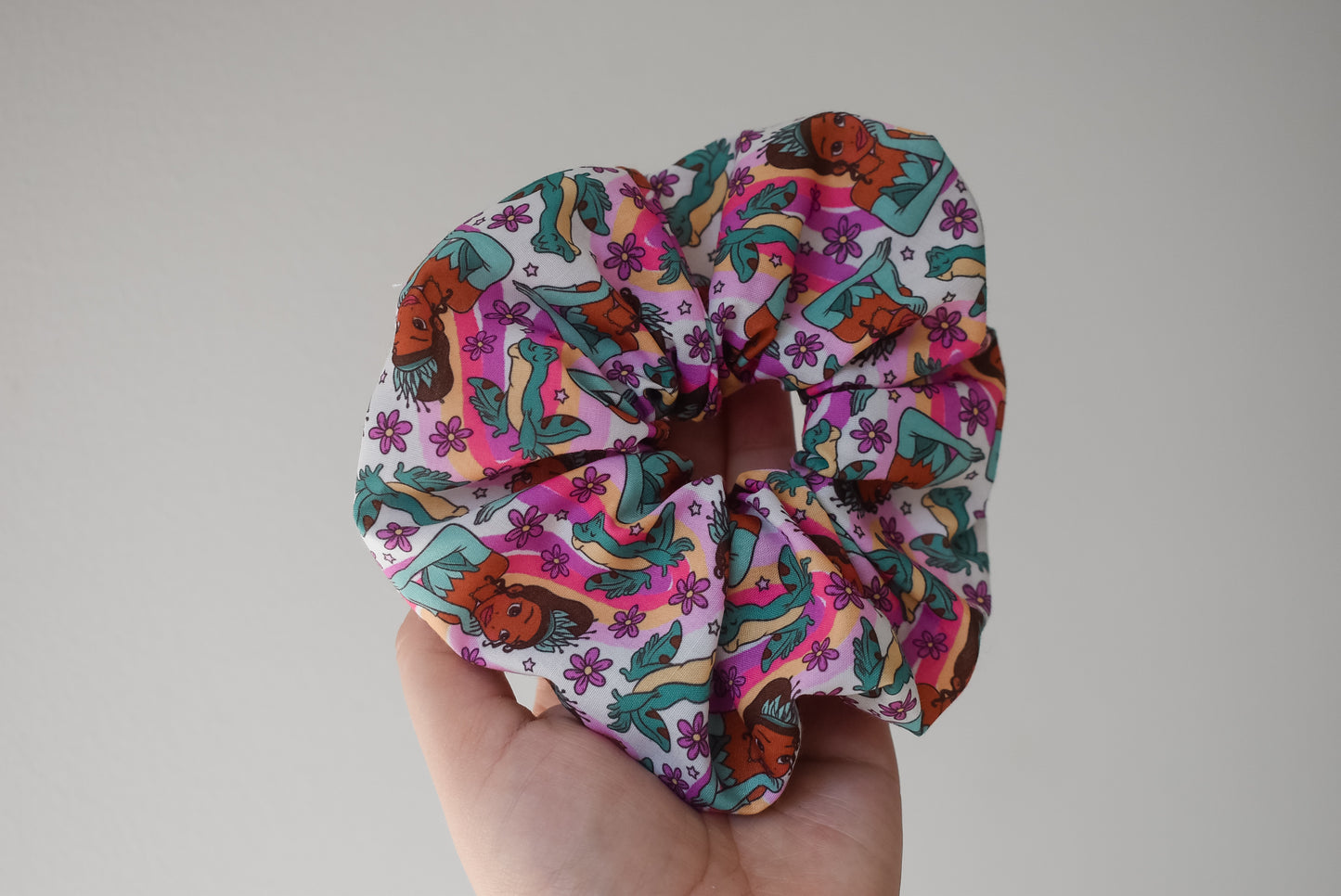 Tiana retro scrunchie