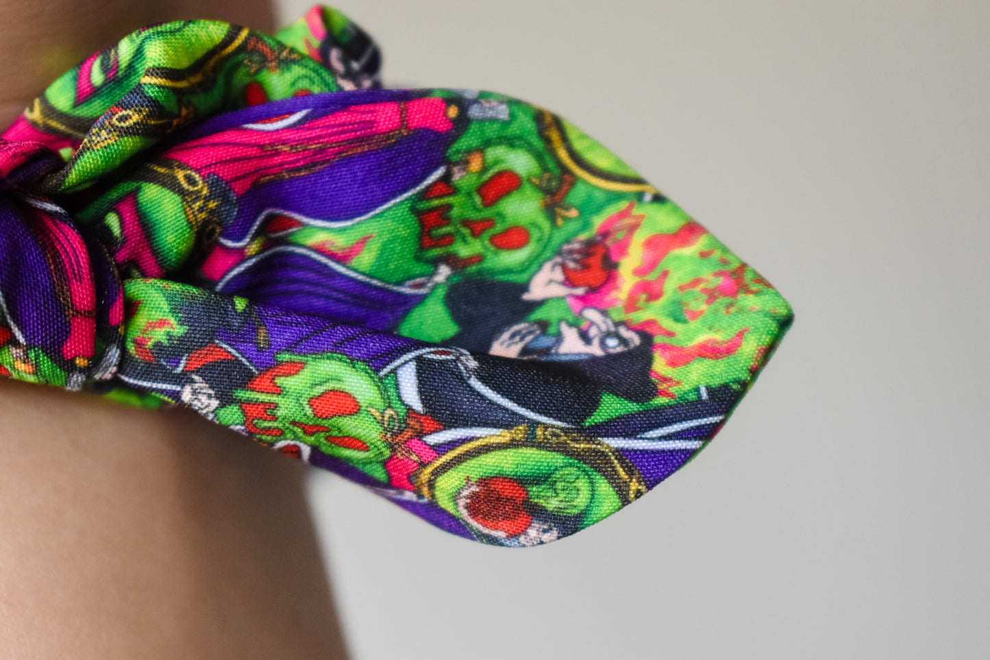 Mirror mirror on the wall small twist scrunchie