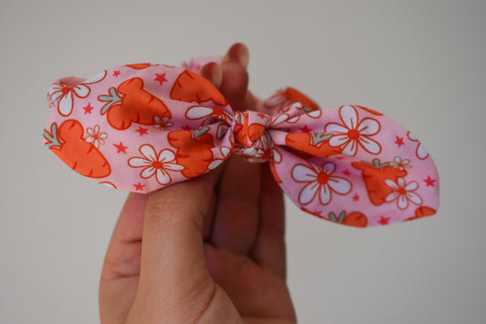 Mouse carrot small twist scrunchie