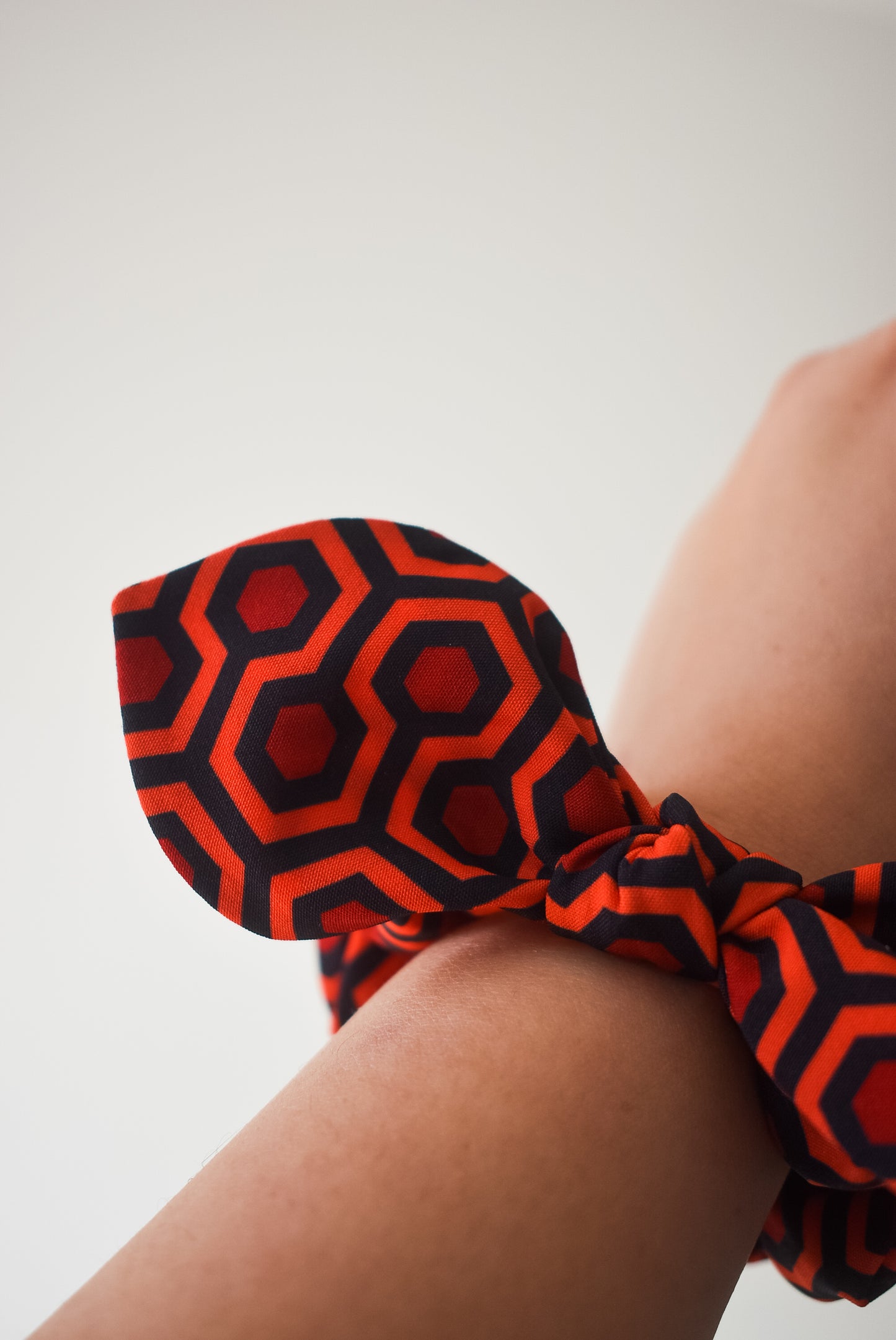 Redrum small twist scrunchie