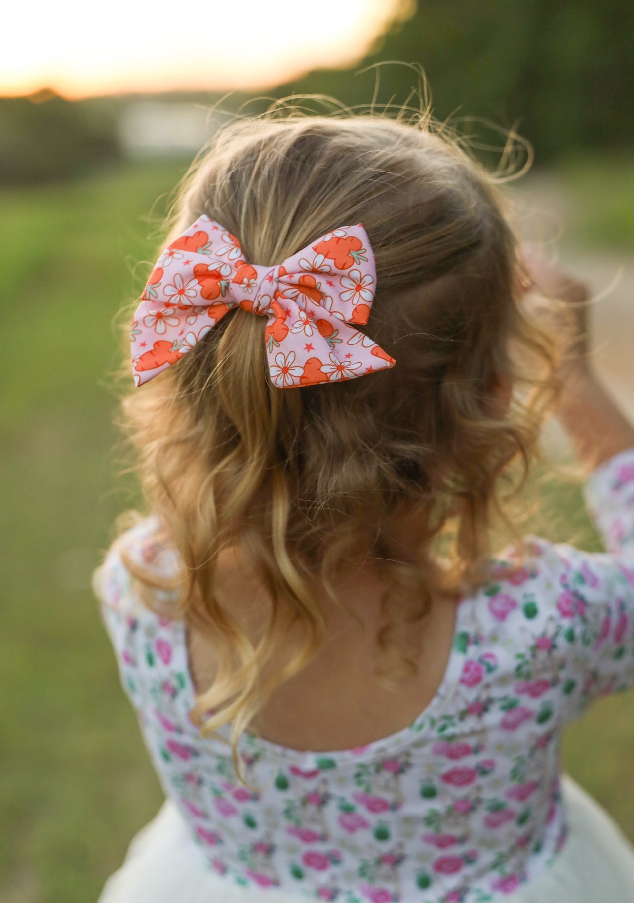 Mouse carrot Pinwheel bow