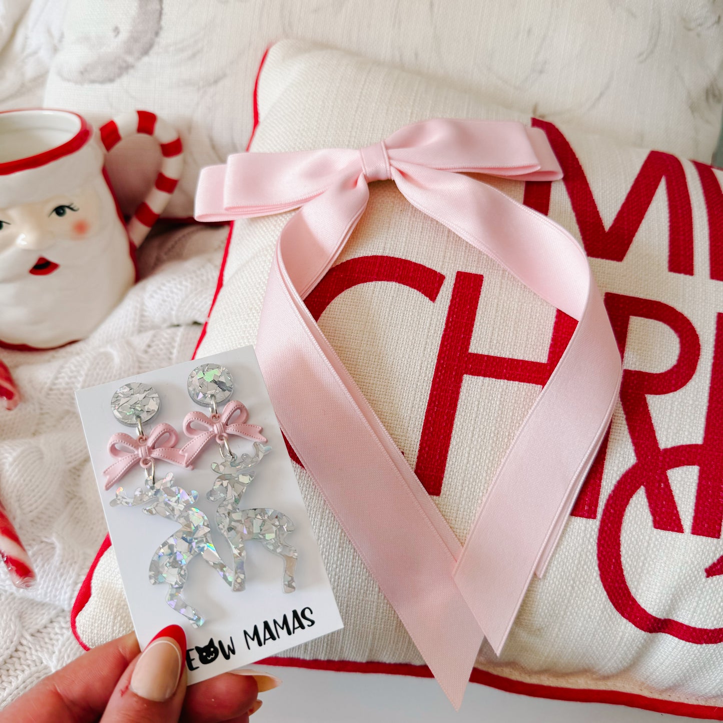 Light pink medium ribbon bow