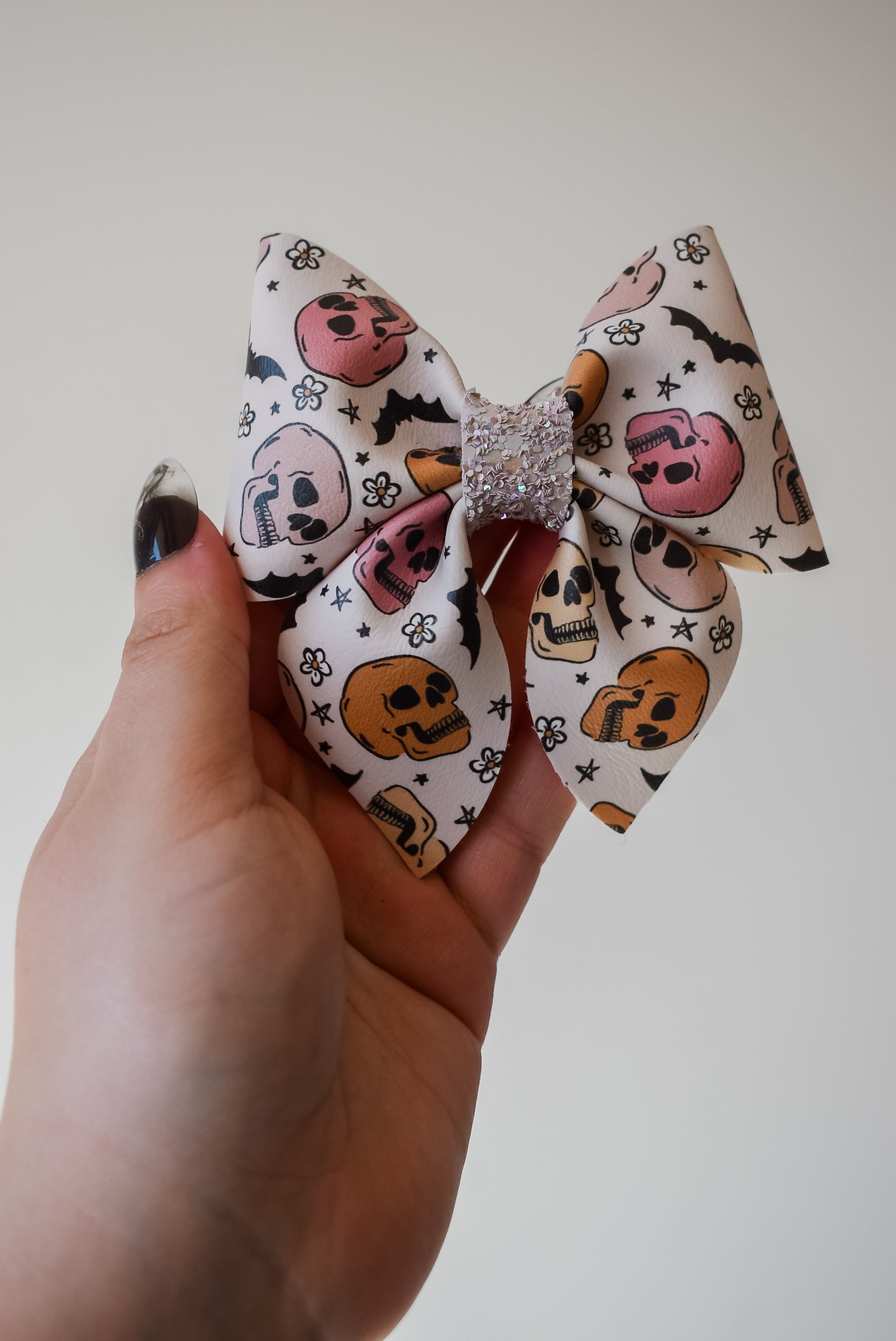 Muted skulls large sailor bow
