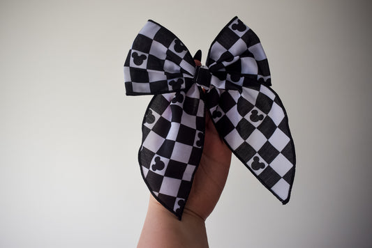 Black and white mouse checke 5 inch hand tied sailor bow