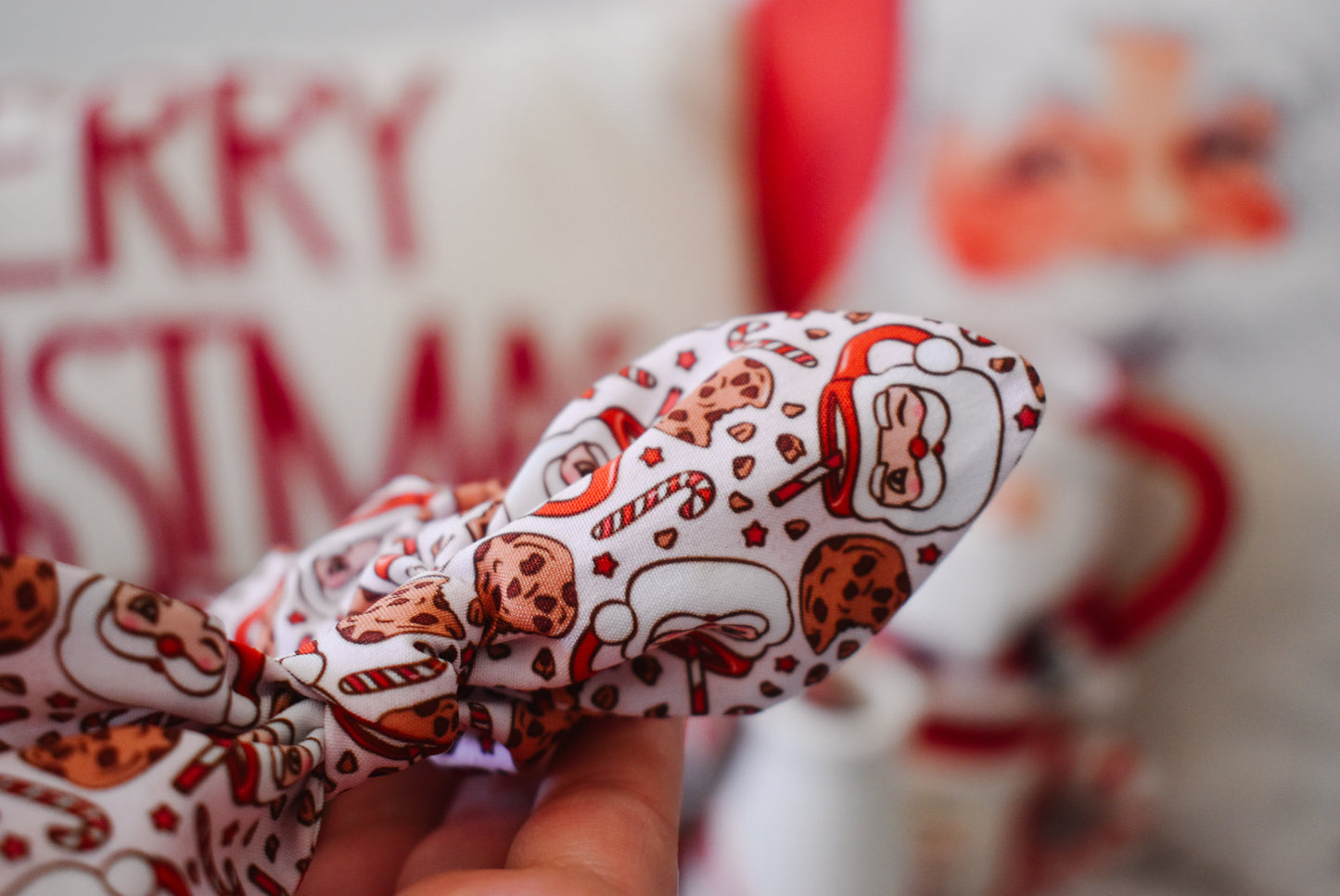 Santa mug twist scrunchie