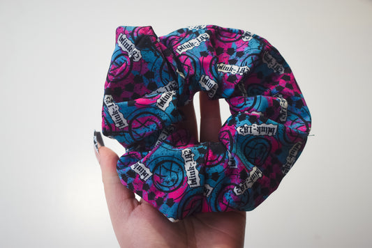 Blink scrunchie