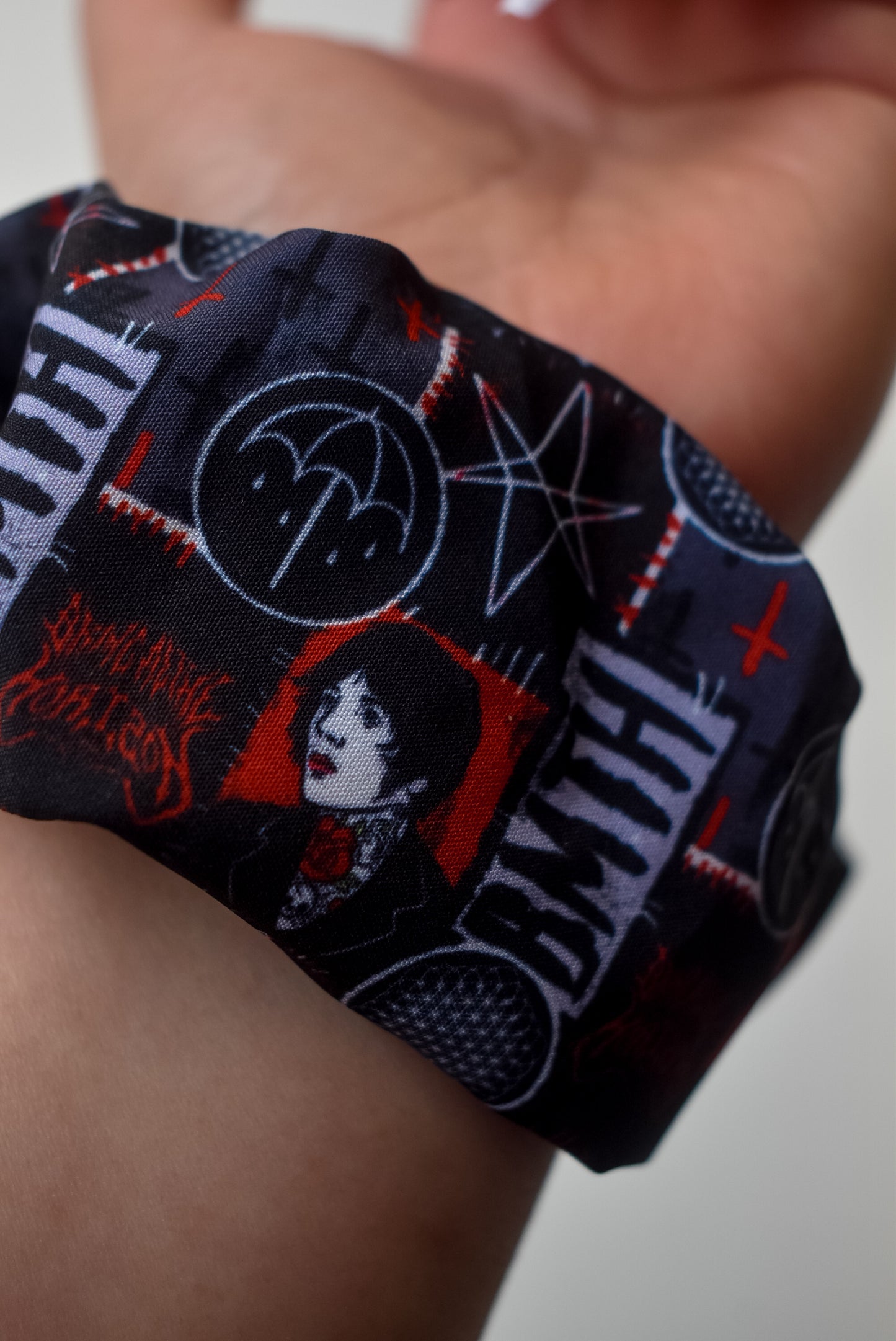 BMTH scrunchie