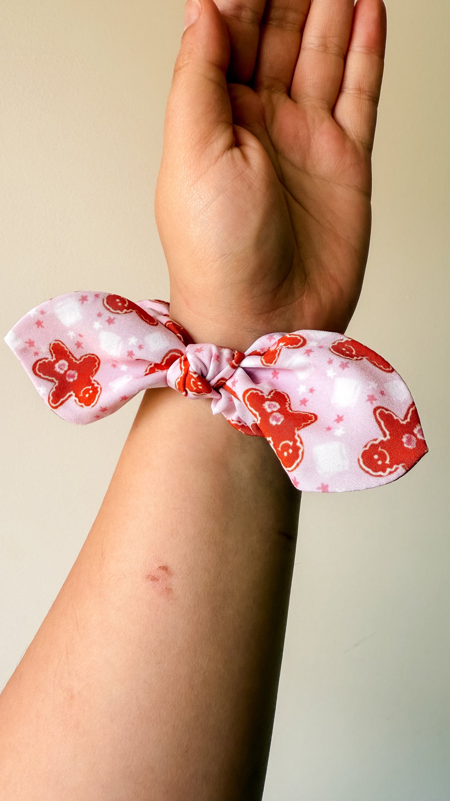 Mashmellow Gingerbread twist scrunchie