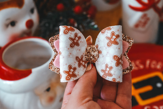Gingerbread and mashmellow medium bow