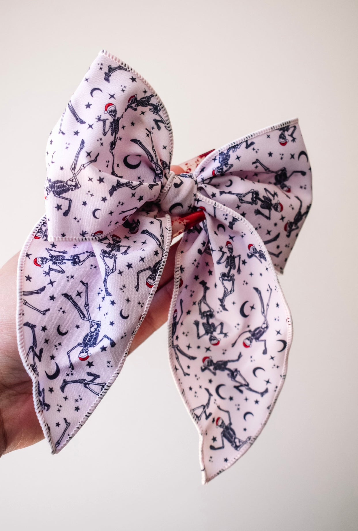 Dead inside but is christmas 5 inch hand tied sailor bowt