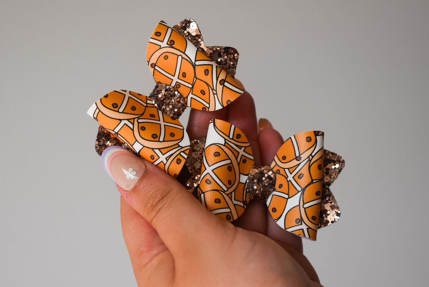 Hot cross bun petite bow