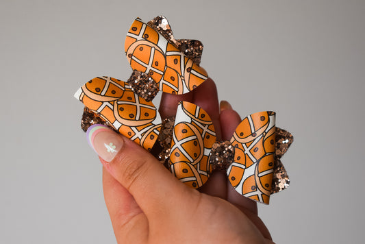 Hot cross bun petite bow