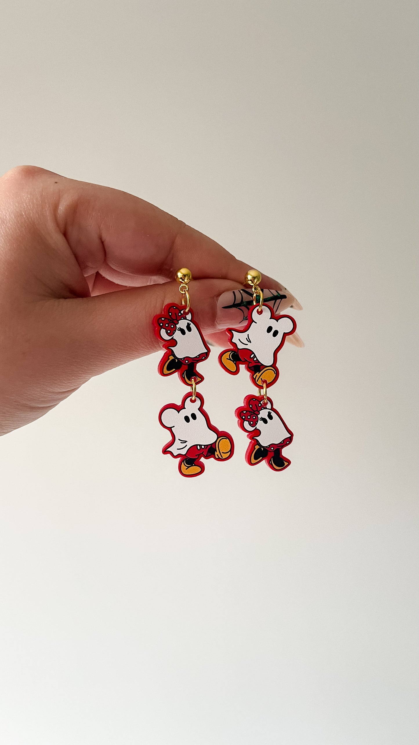 Bed sheet mouse dangle earrings
