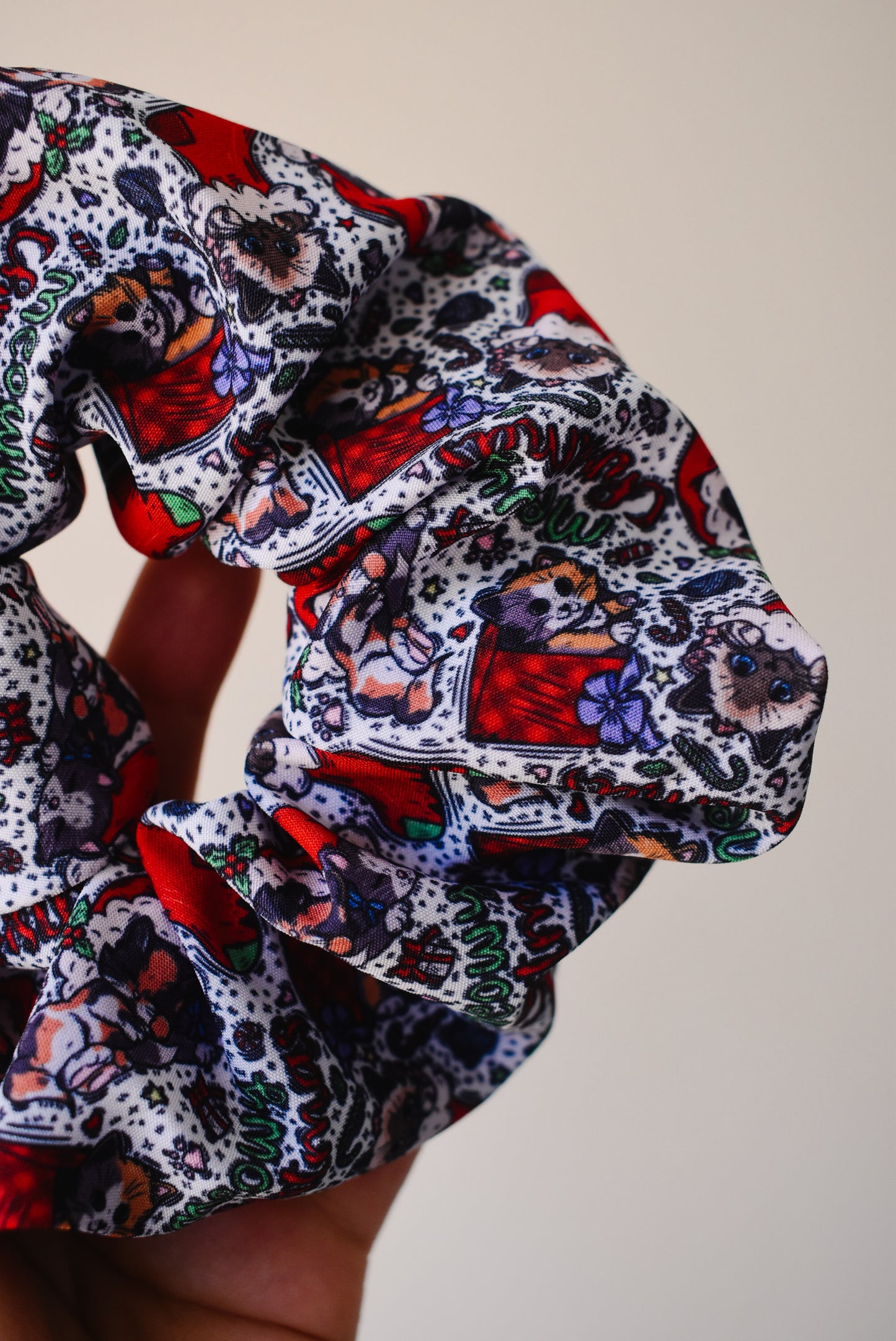 Meowy christmas scrunchie
