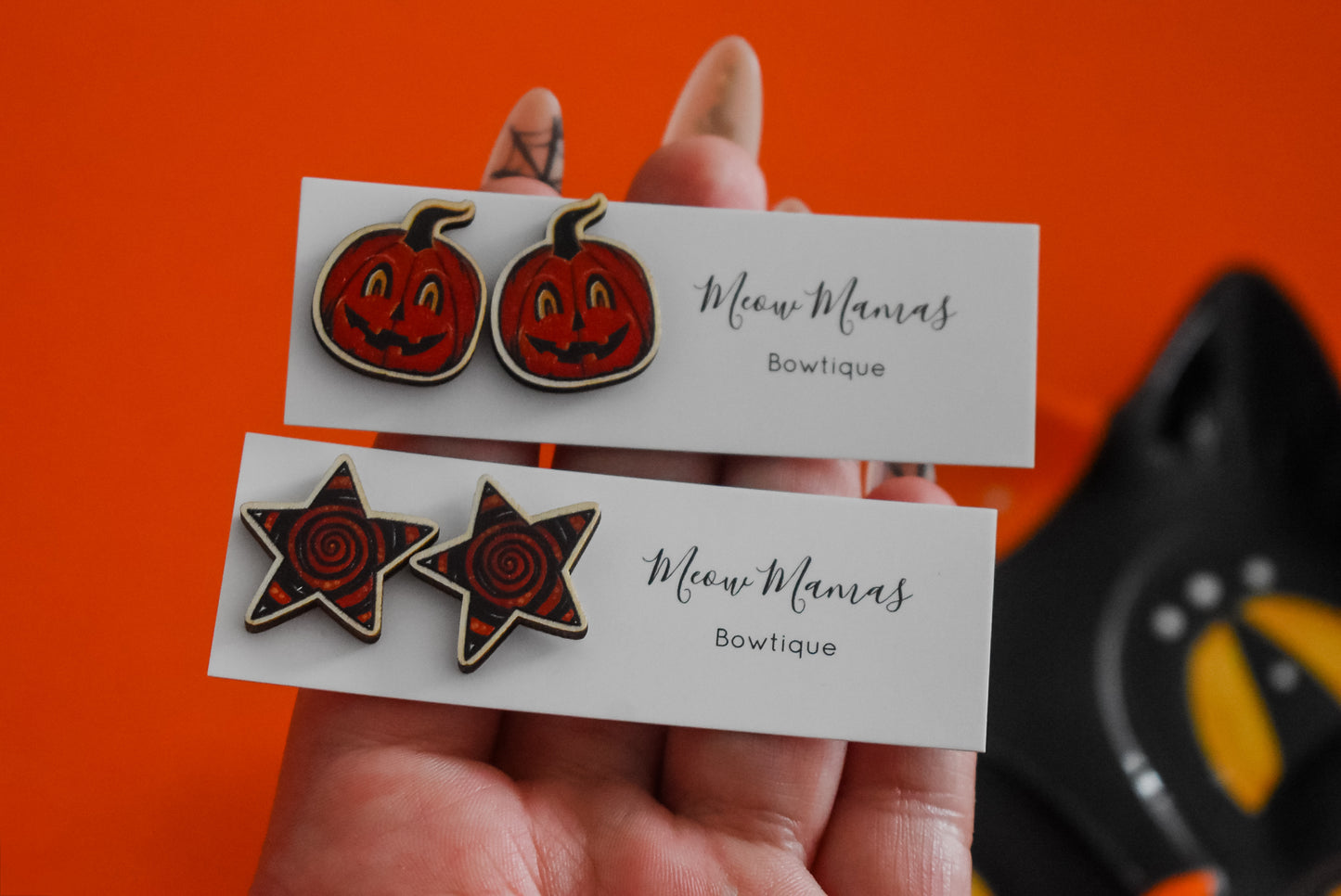 Retro halloween pumpkin stud set