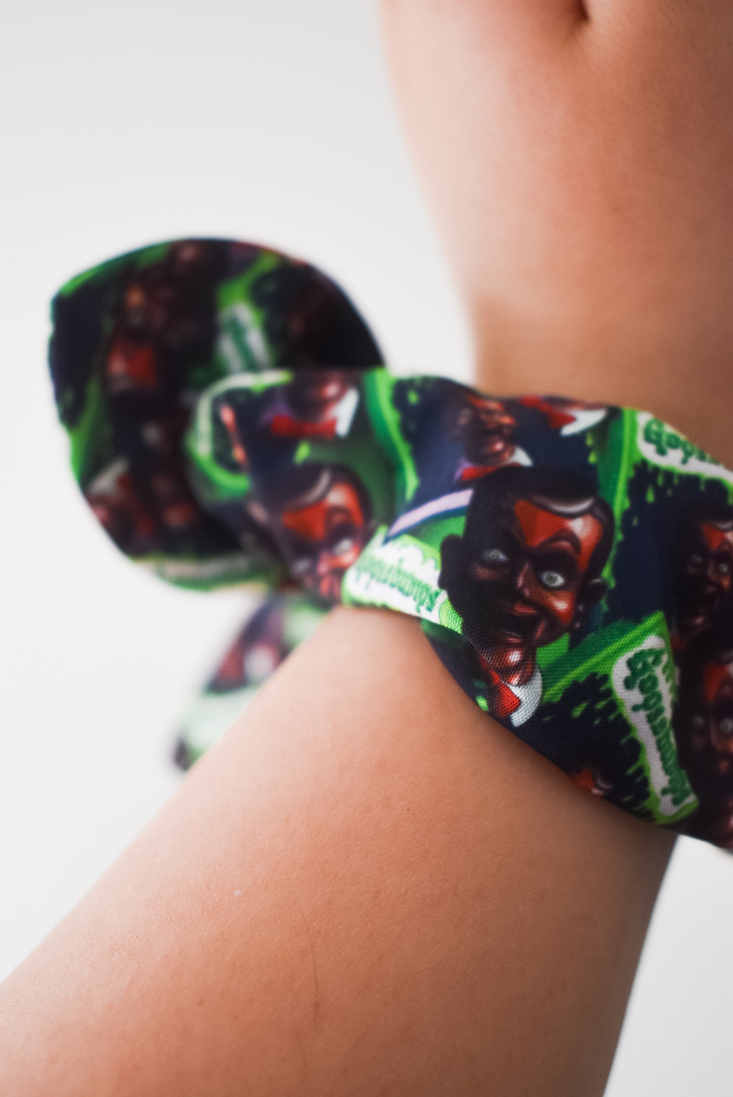 Slappy small twist scrunchie