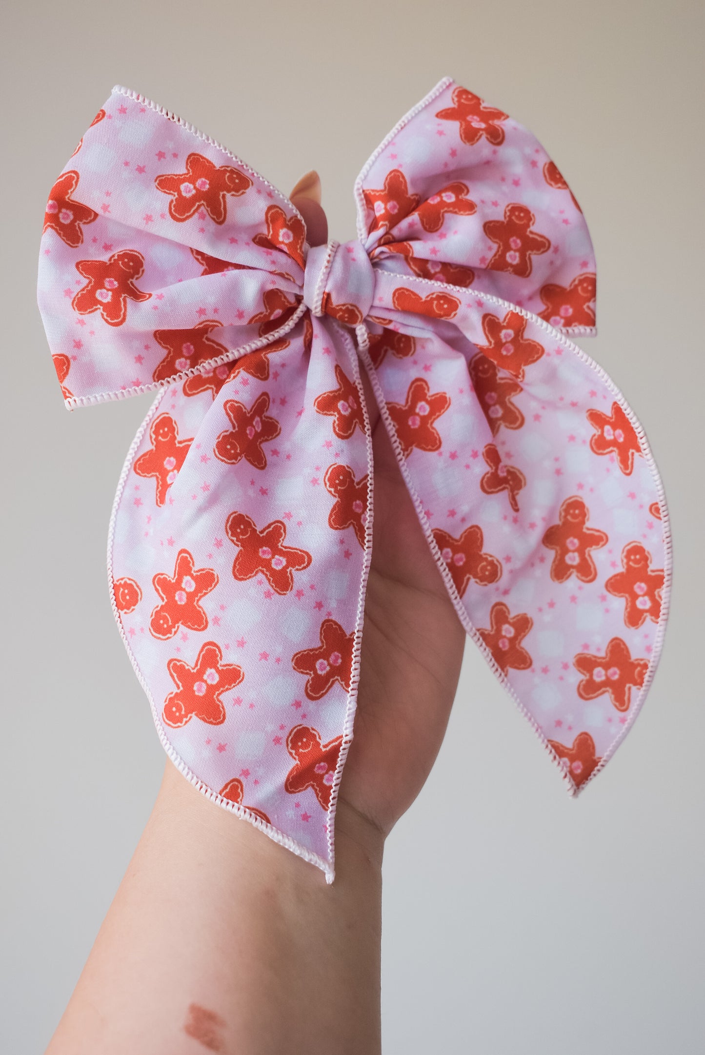 Gingerbread and mashmellow 5 inch hand tied sailor bow