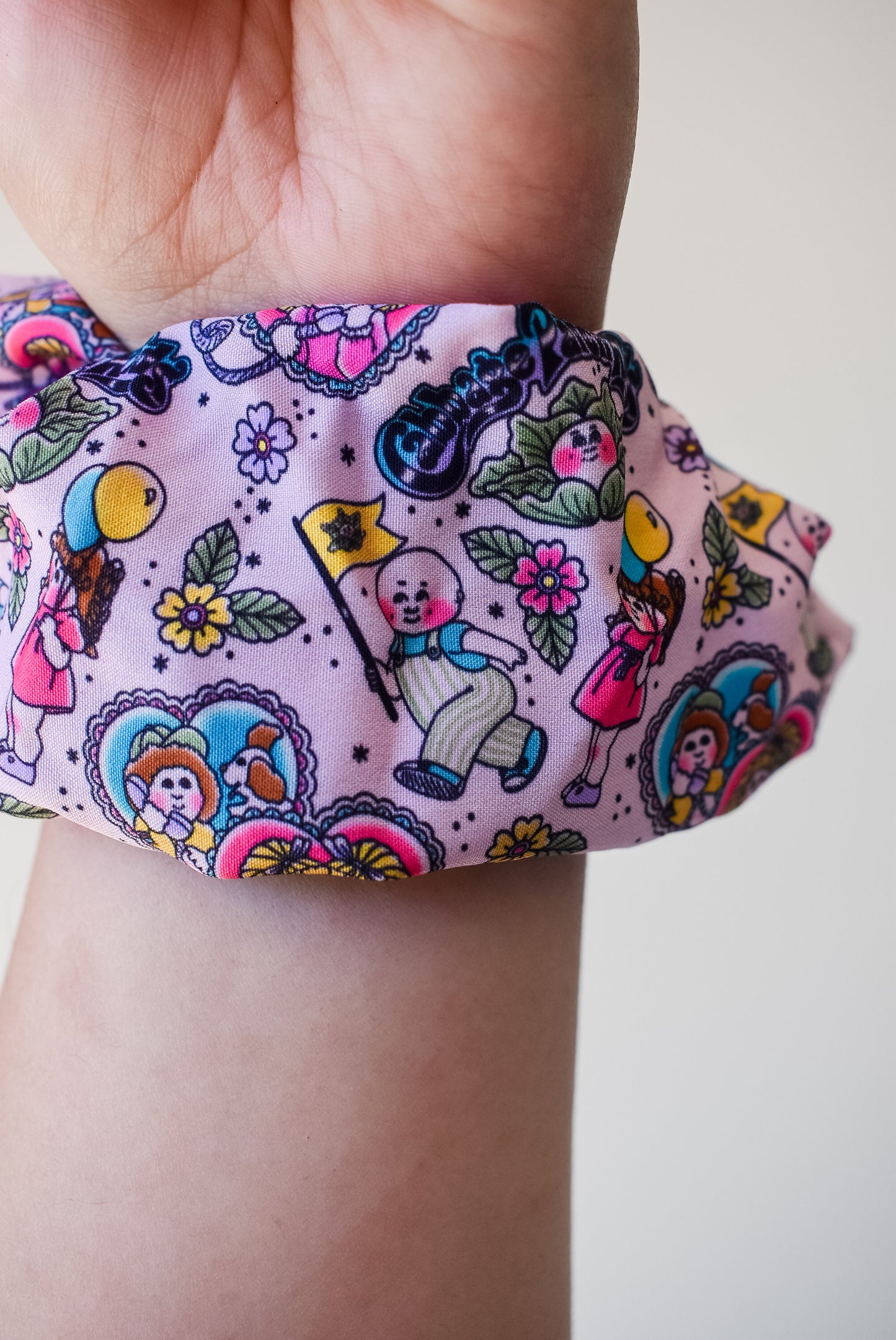 Cabbage Patch scrunchie