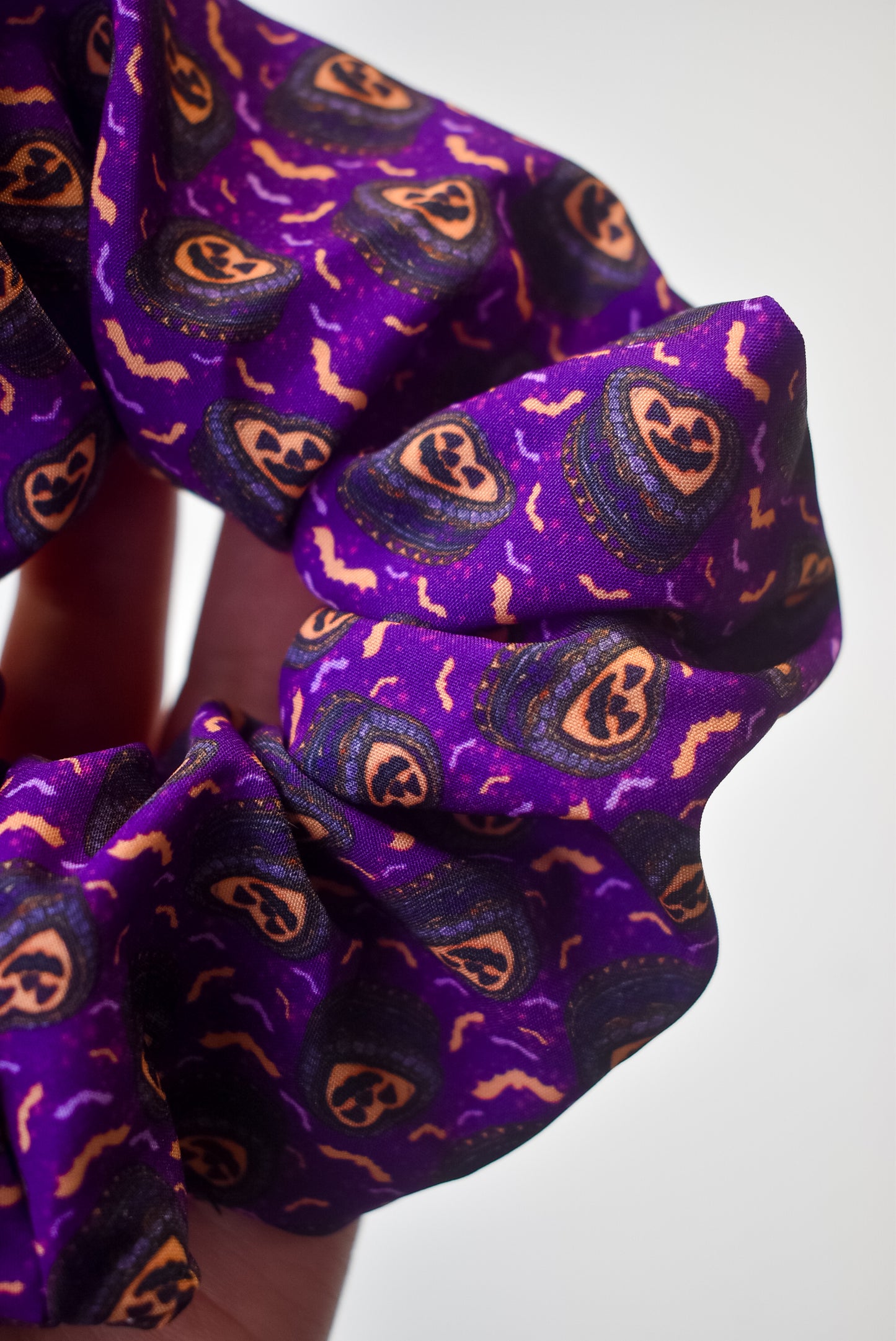 Spooky cakes scrunchie