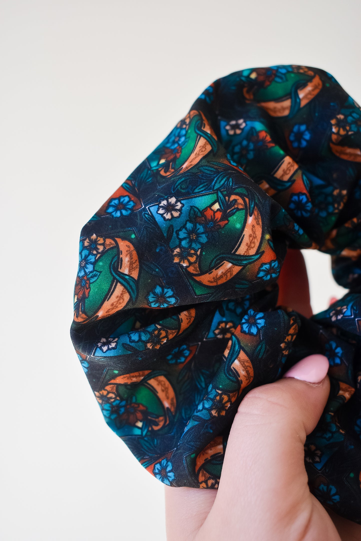 LOTR scrunchie