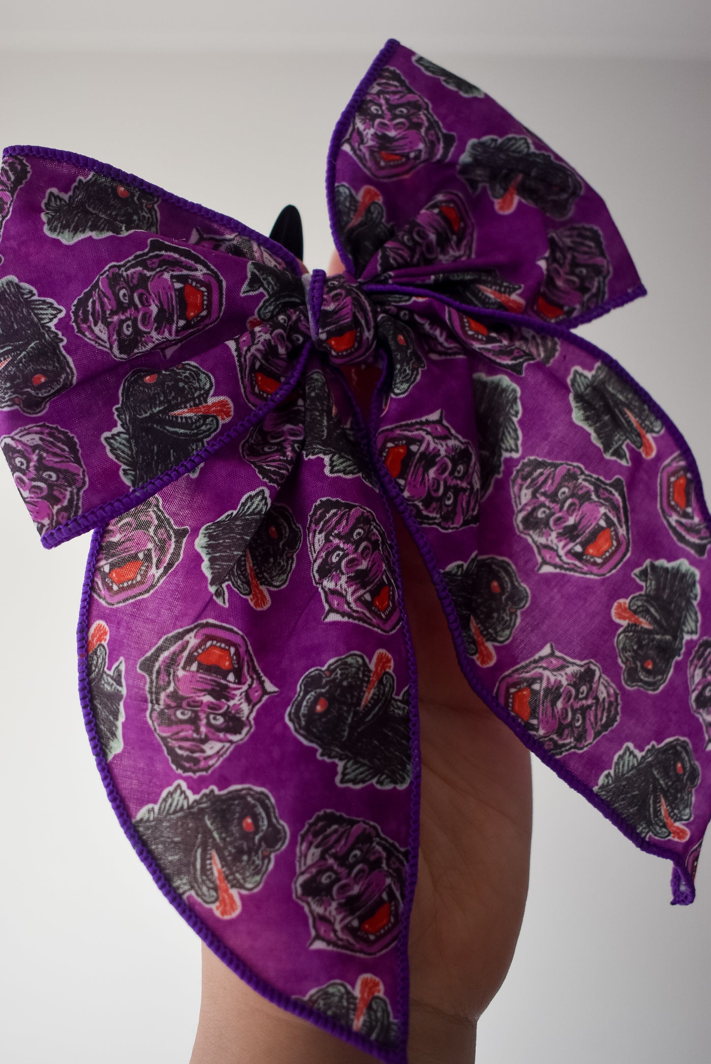 Godzilla vs King Kong 5 inch hand tied sailor bow