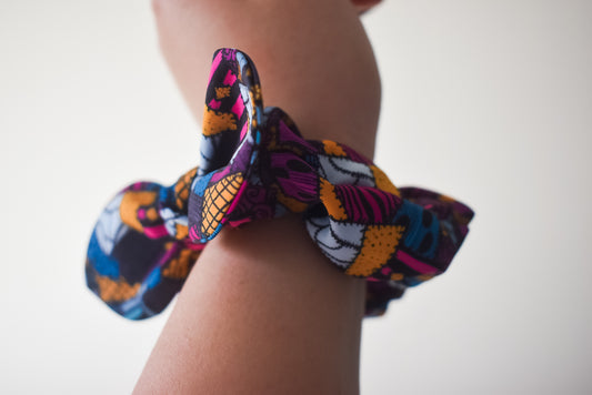 Sally dress small twist scrunchie