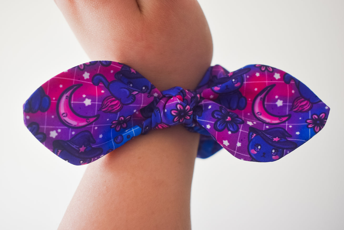 Halloween cats small twist scrunchie