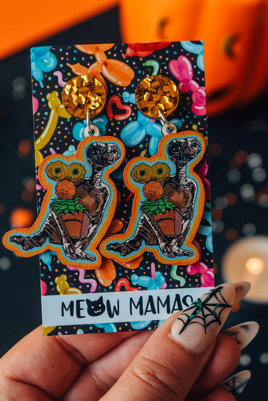 ET retro wooden dangles