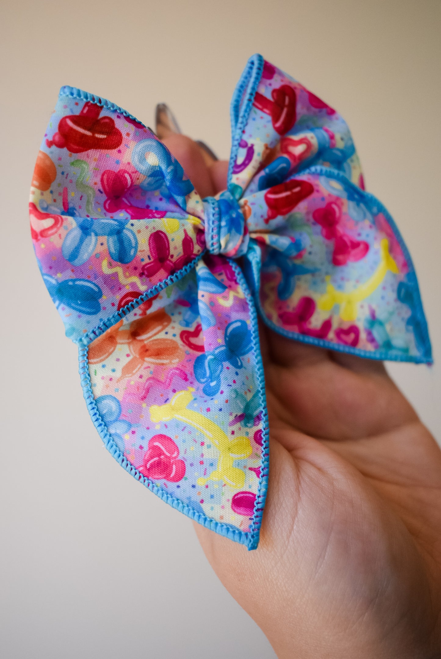 Balloon animal sailor bow