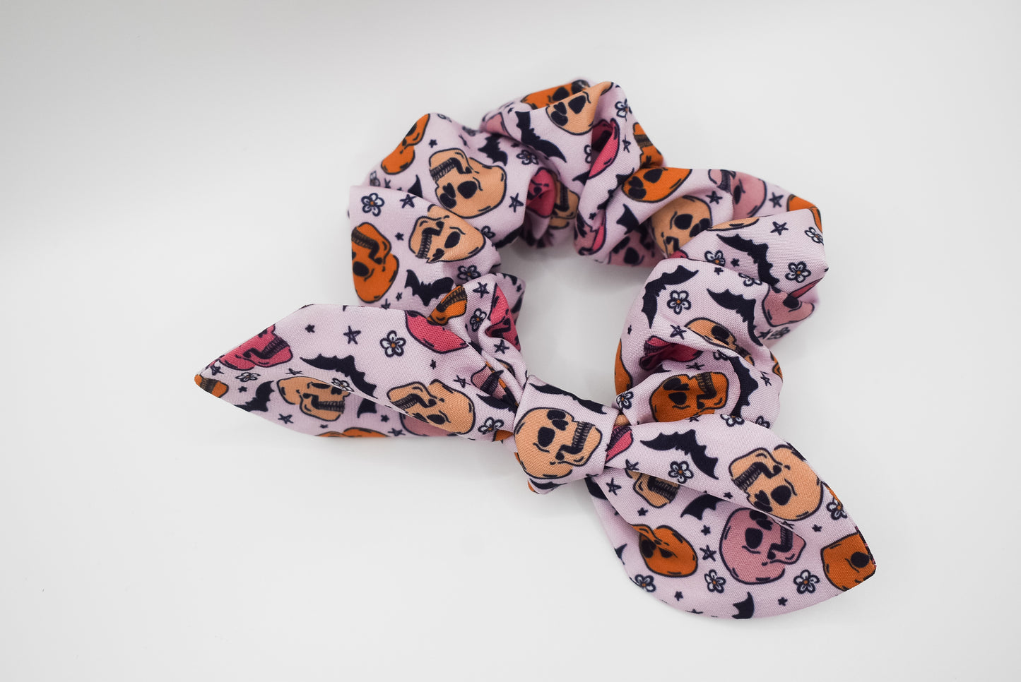 Skulls and bats small twist scrunchie