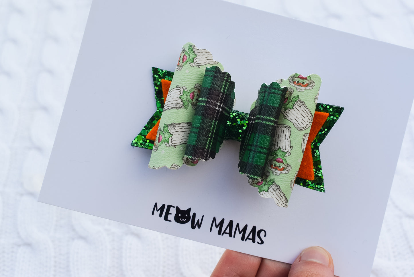 Oscar mashup scallop bow