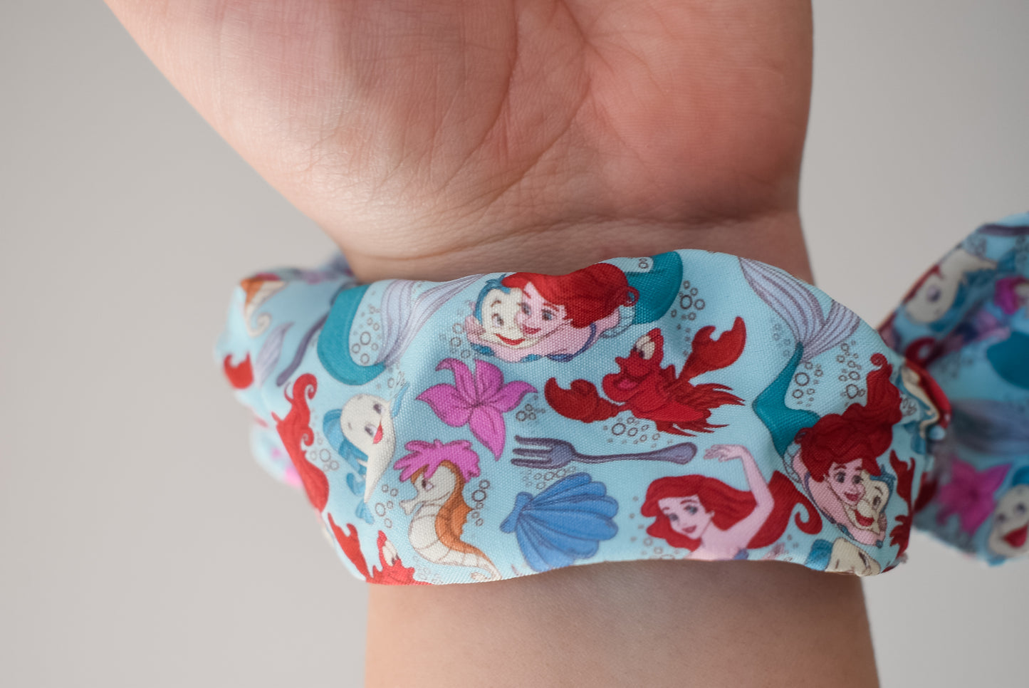 Ariel twist scrunchie