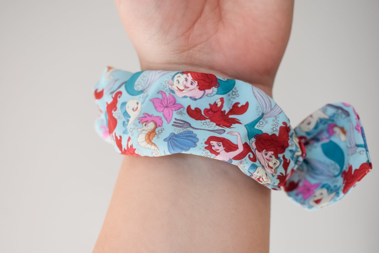 Ariel twist scrunchie