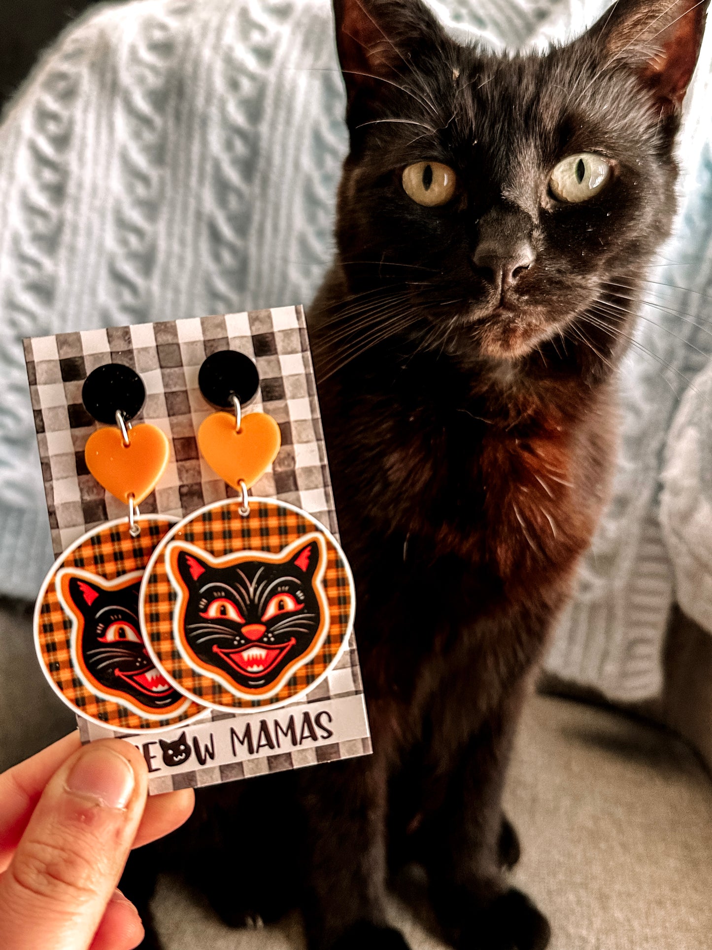 Retro black cat trio dangle earrings