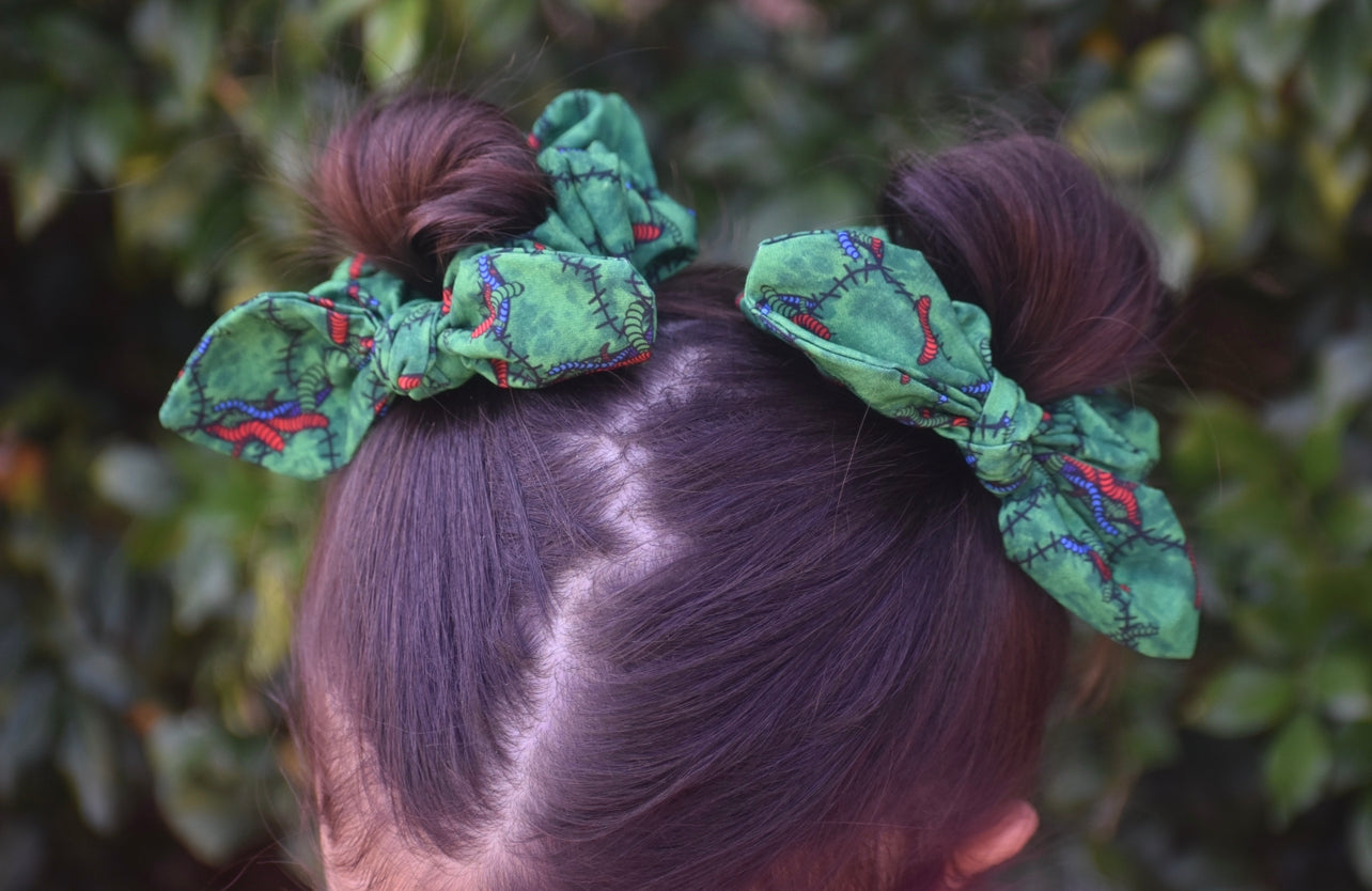 Boogie man small twist scrunchie