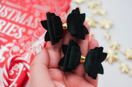 Emerald green velvet scalloped Tiny pigtail set