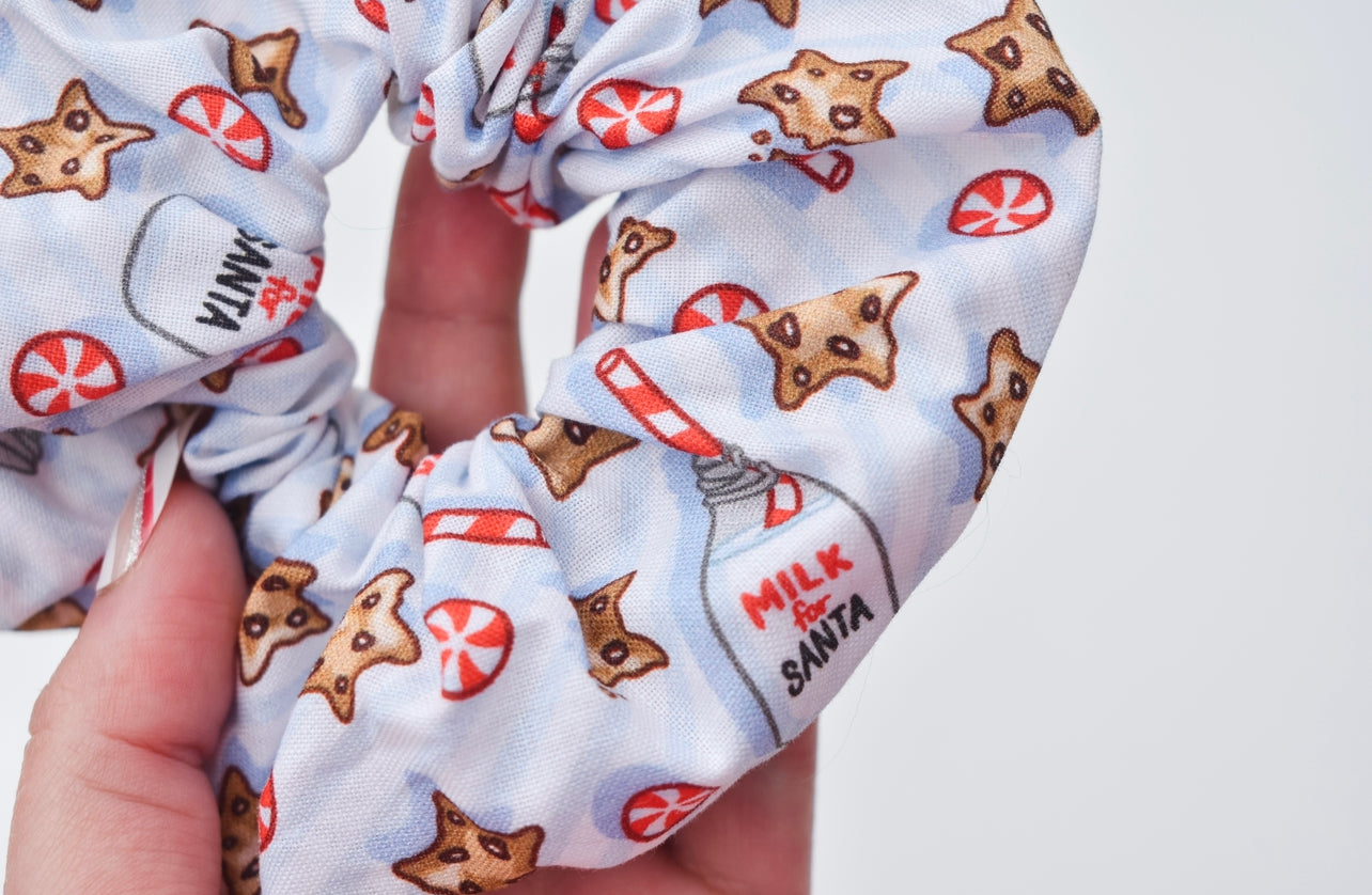 Milk and cookies scrunchie