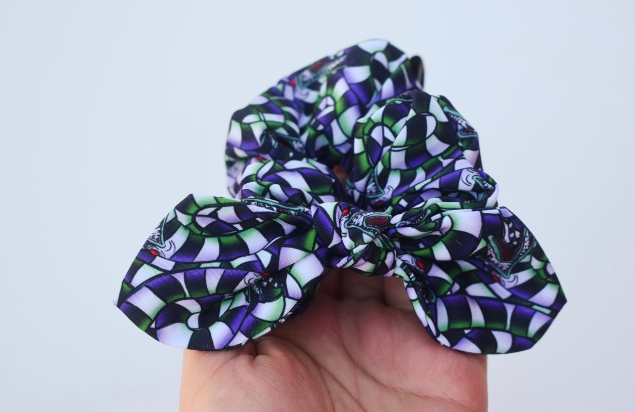 Sandworm small twist scrunchie