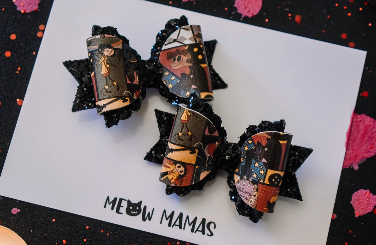 Button eye pigtail set