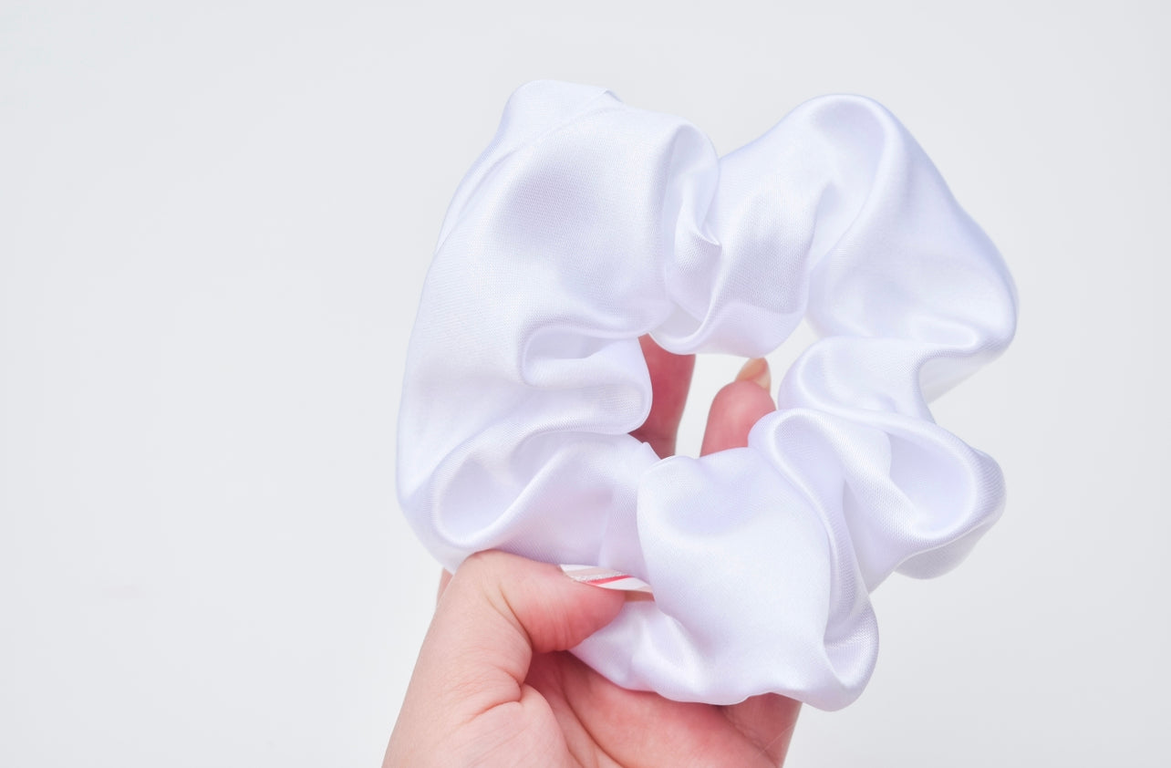 Luxe satin scrunchies White