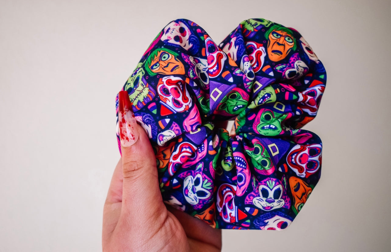 Retro Halloween mask scrunchie