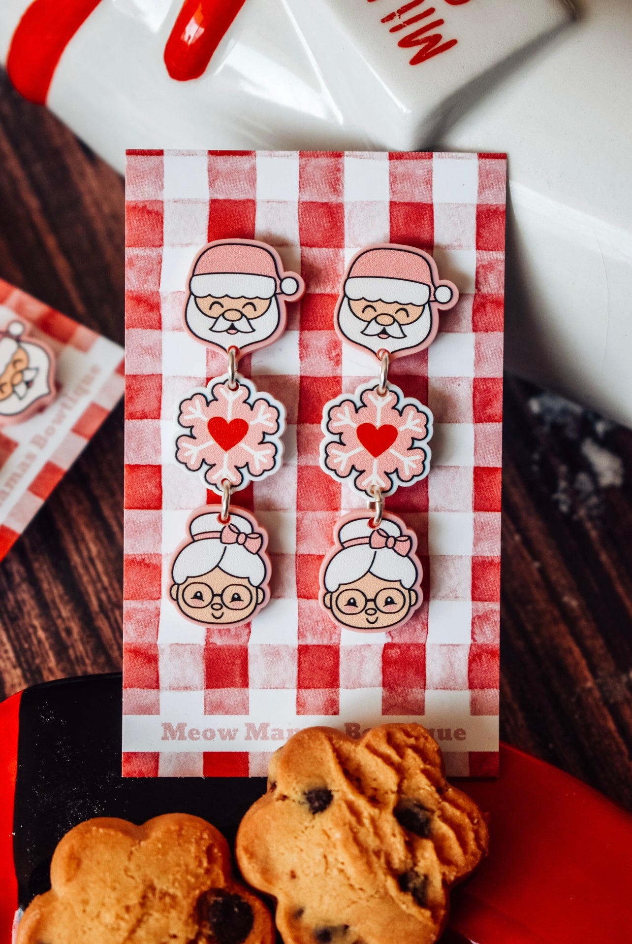 Mr & Mrs Claus dangle earrings